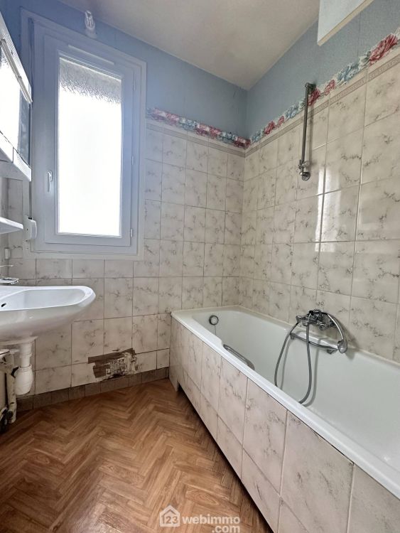 Photo 10 - Laon 02000 à Laon