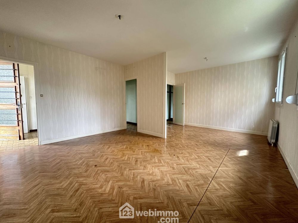 Photo 4 - Laon 02000 à Laon