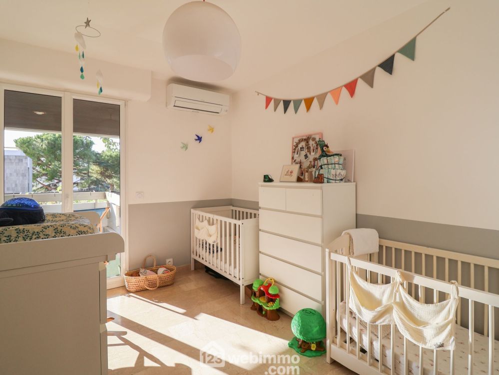 Photo 9 - Marseille 13008 à Marseille