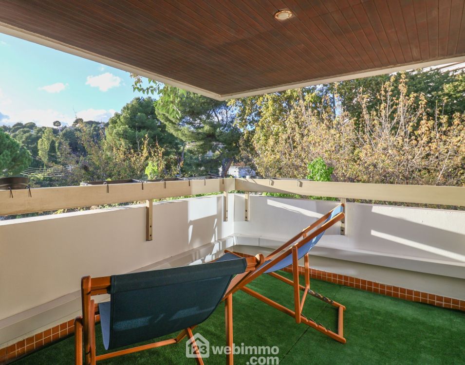 Photo 10 - Marseille 13008 à Marseille