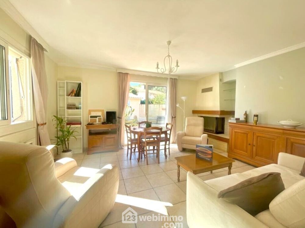 Photo 2 - Sainte-Maxime 83120 à Sainte-Maxime