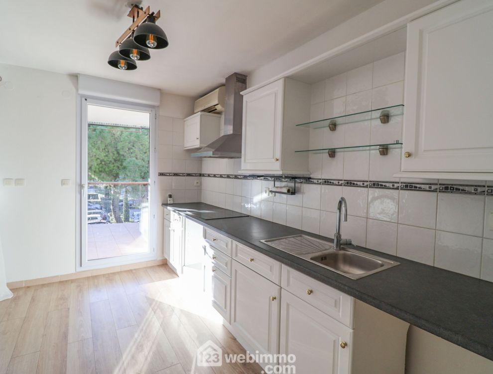 Photo 8 - Marseille 13009 à Marseille