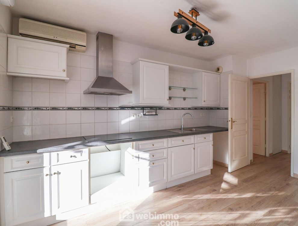 Photo 10 - Marseille 13009 à Marseille