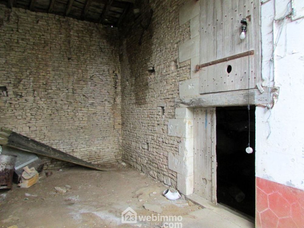 Photo 13 - Saint-Jean-de-Sauves 86330 à Saint-Jean-de-Sauves