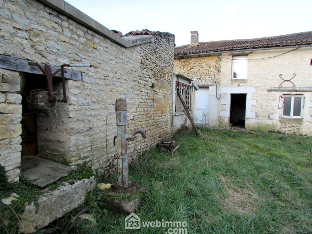 Photo 16 - Saint-Jean-de-Sauves 86330 à Saint-Jean-de-Sauves