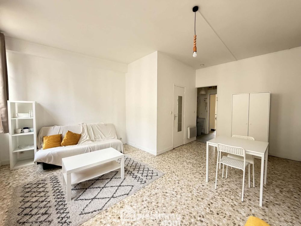 Photo 3 - Laon 02000 à Laon