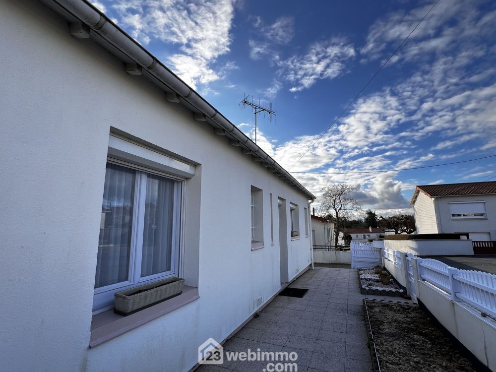 Photo 2 - Parthenay 79200 à Parthenay