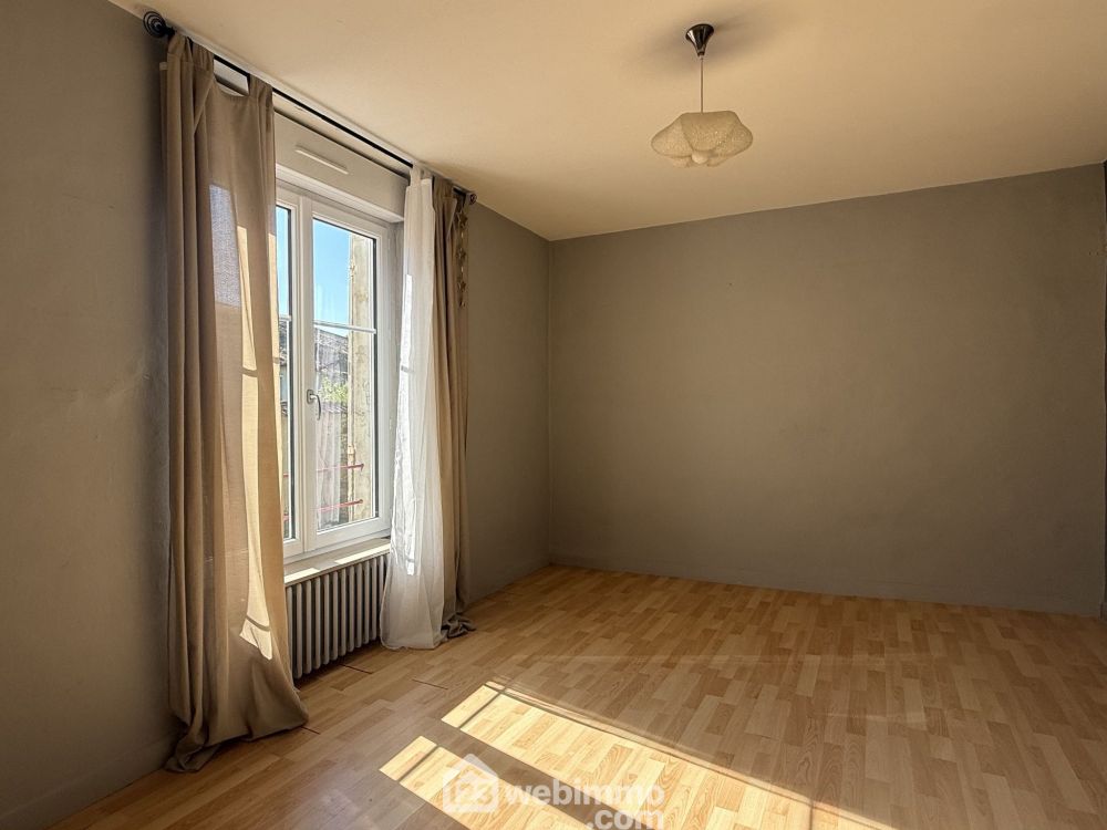 Photo 6 - Neuville-de-Poitou 86170 à Neuville-de-Poitou