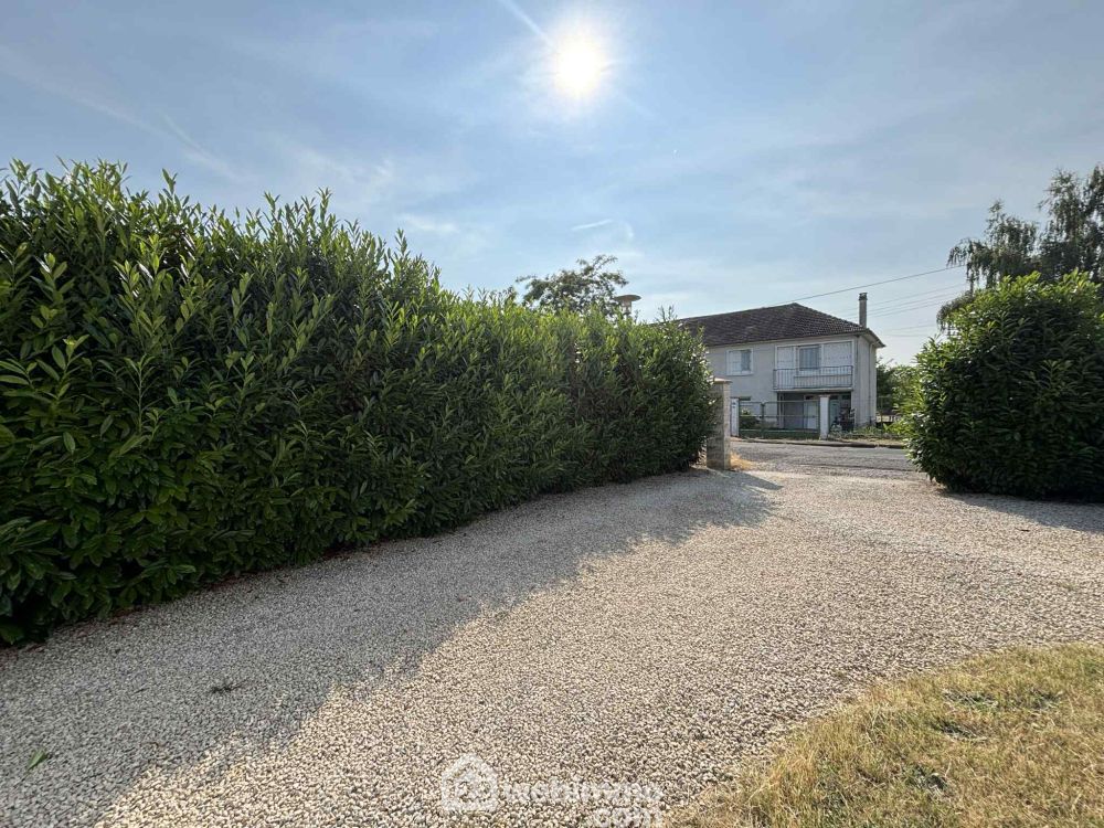 Photo 2 - Descartes 37160 à Descartes