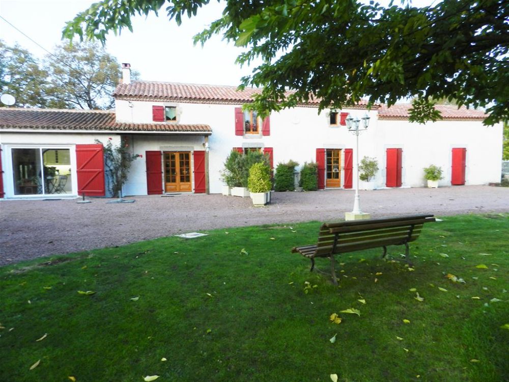 Photo 1 - Saint-Aubin-de-Baubigné 79700 à Saint-Aubin-de-Baubigné