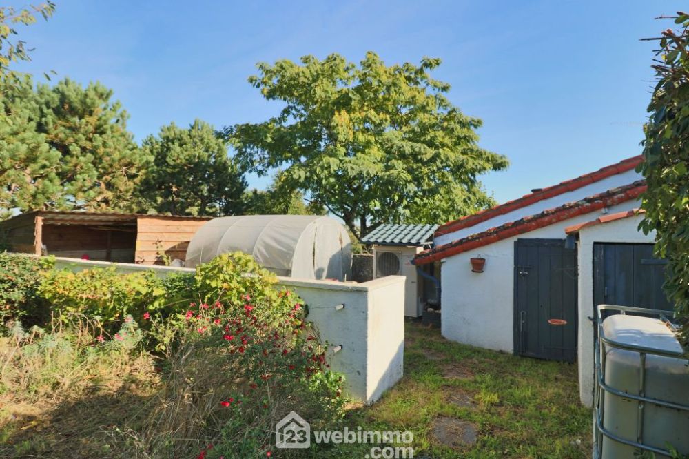 Photo 33 - Civray 86400 à Civray