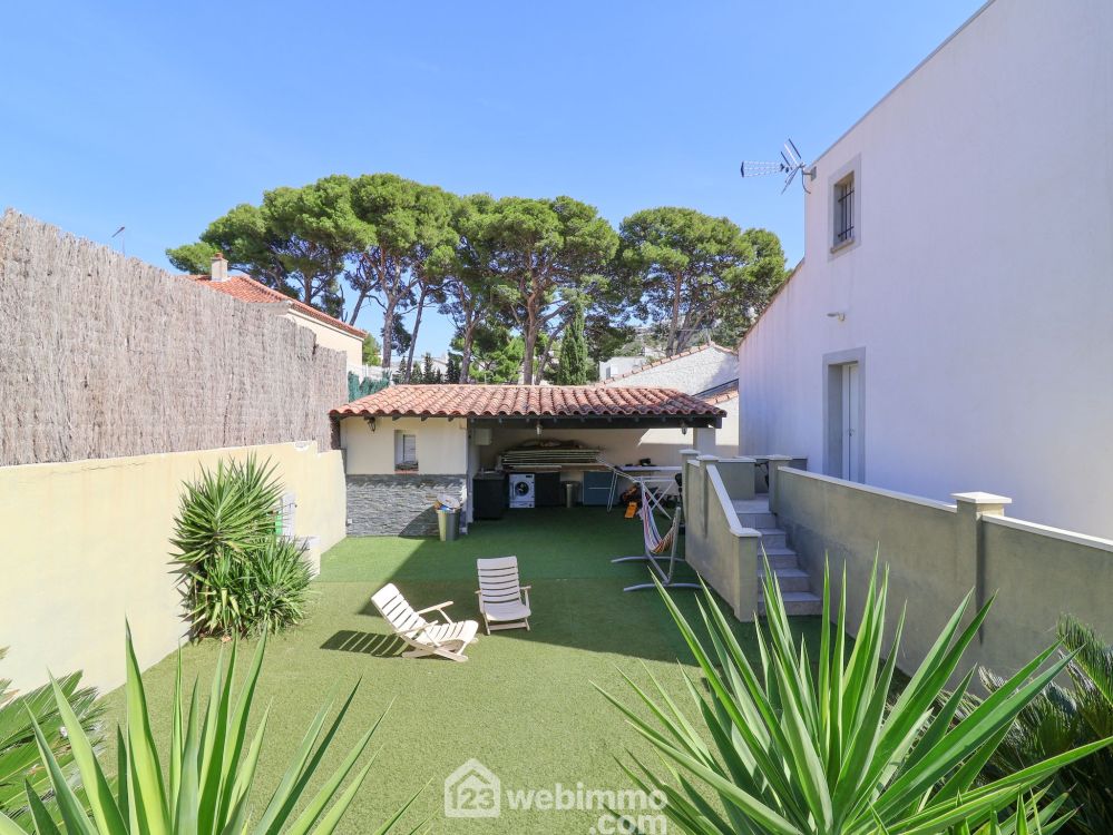 Photo 5 - Marseille 13009 à Marseille