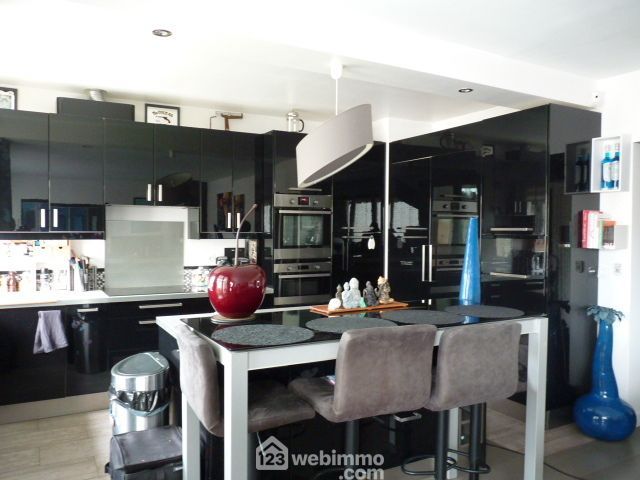 Photo 5 - Suresnes 92150 à Suresnes