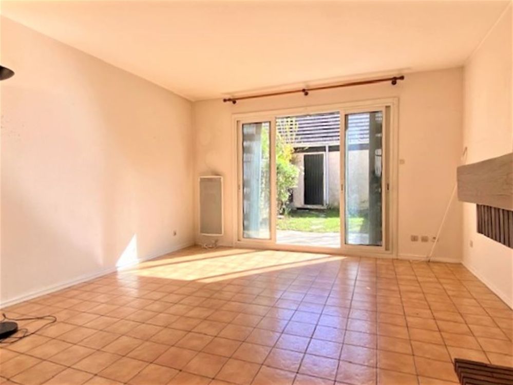 Photo 1 - Évry 91000 à Évry