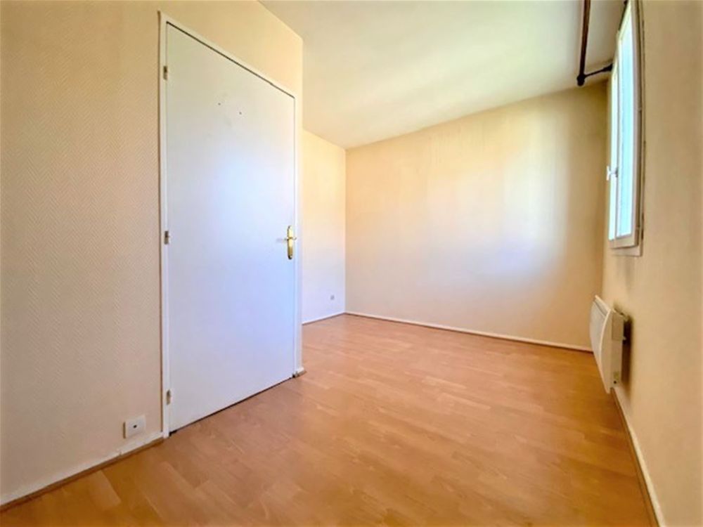 Photo 9 - Évry 91000 à Évry