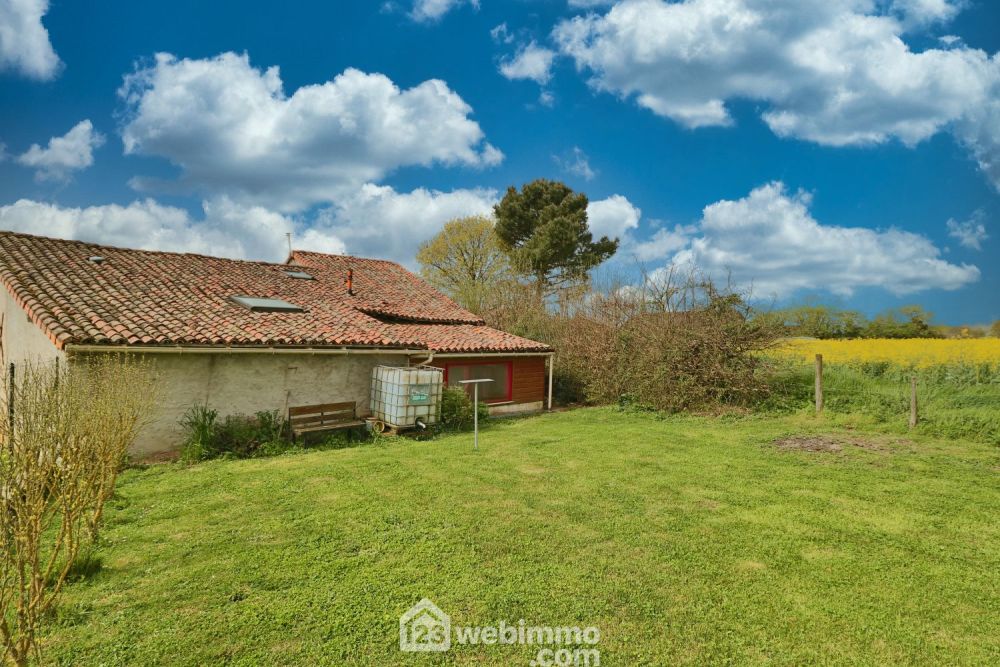 Photo 27 - Savigné 86400 à Savigné