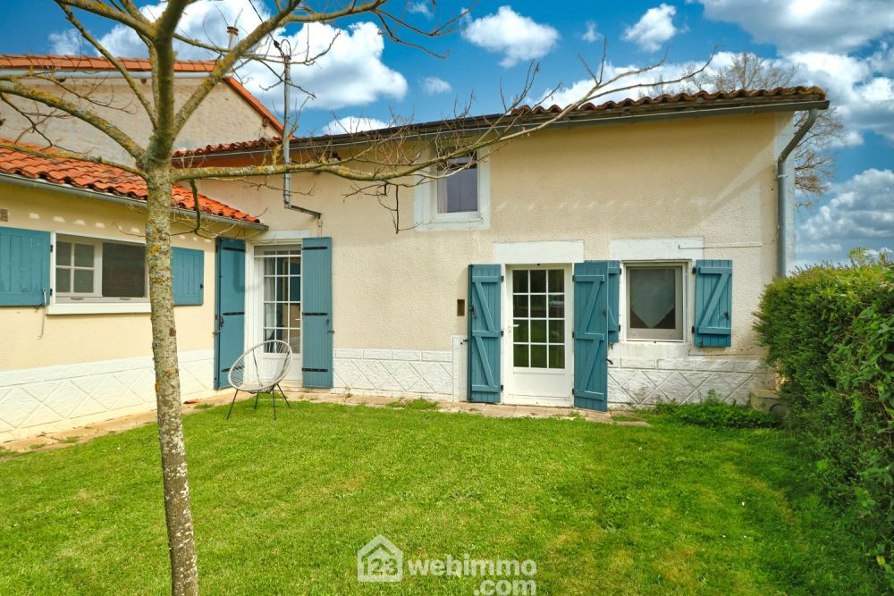 Photo 18 - Savigné 86400 à Savigné