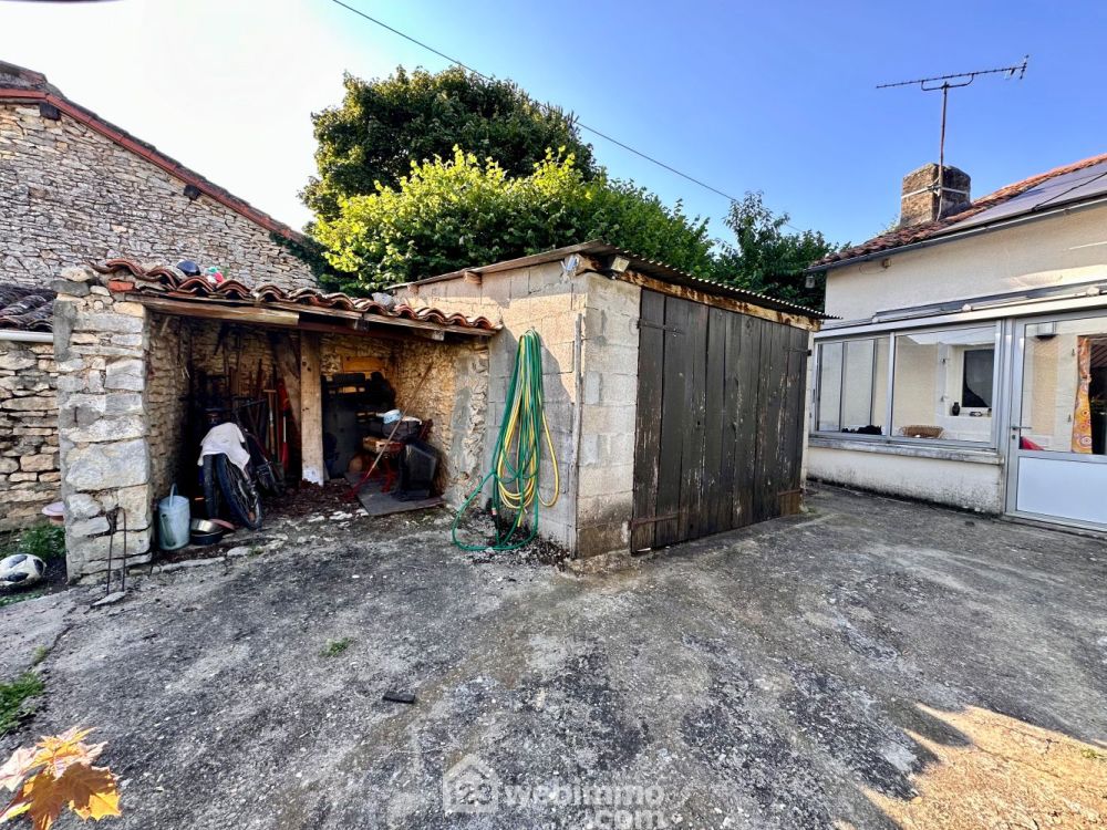 Photo 30 - Savigné 86400 à Savigné