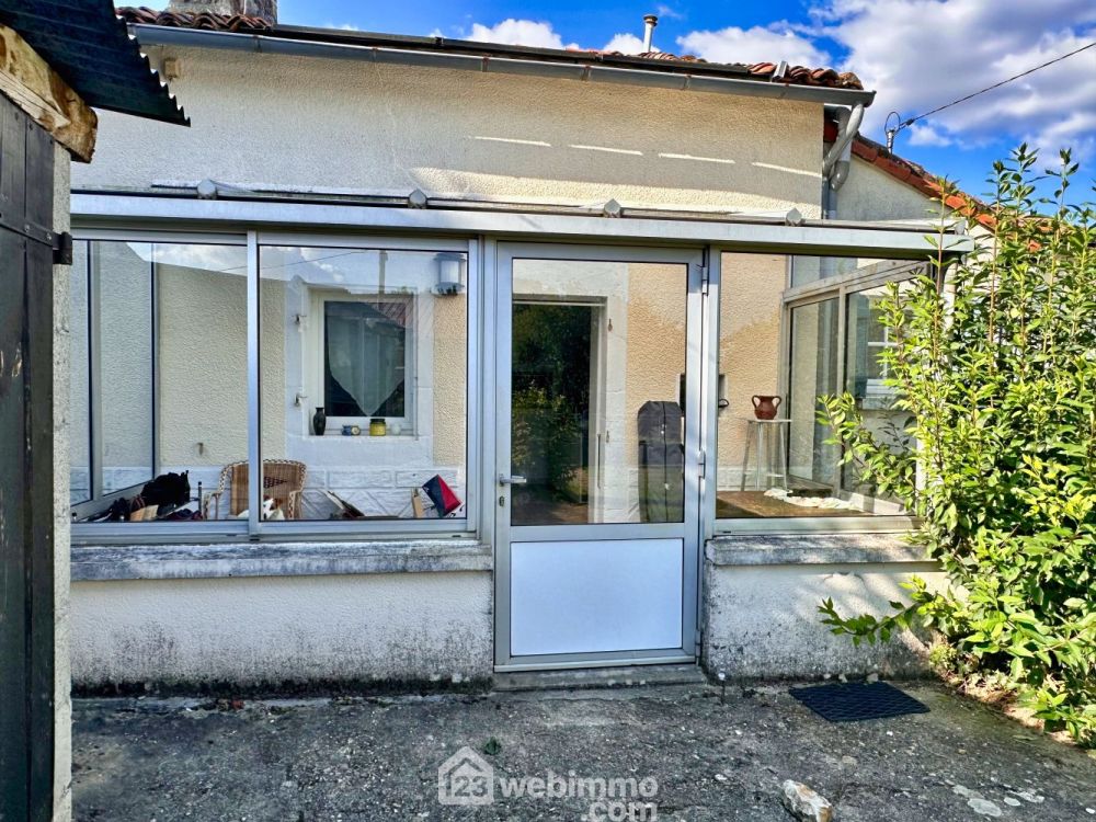 Photo 3 - Savigné 86400 à Savigné