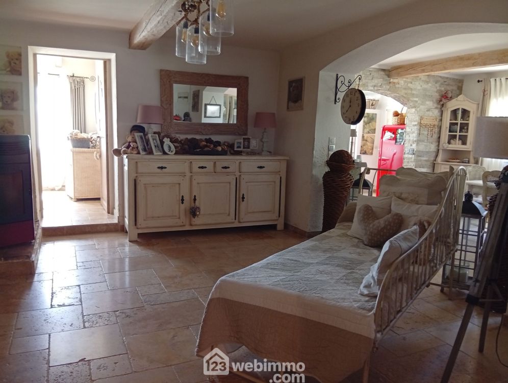 Photo 26 - LE CANNET DES MAURES 83340 à LE CANNET DES MAURES