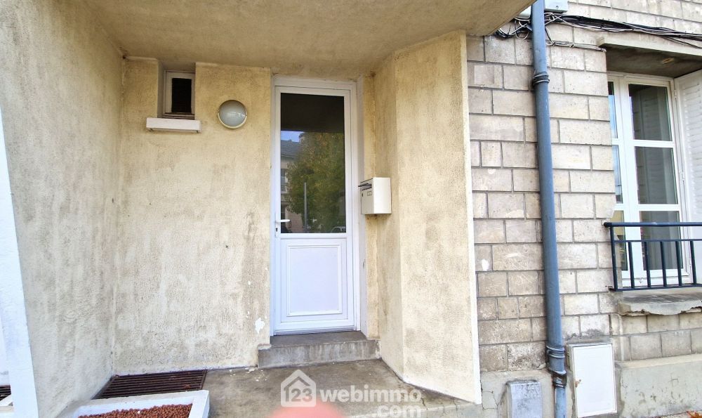 Photo 2 - Laon 02000 à Laon