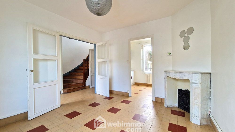 Photo 5 - Laon 02000 à Laon