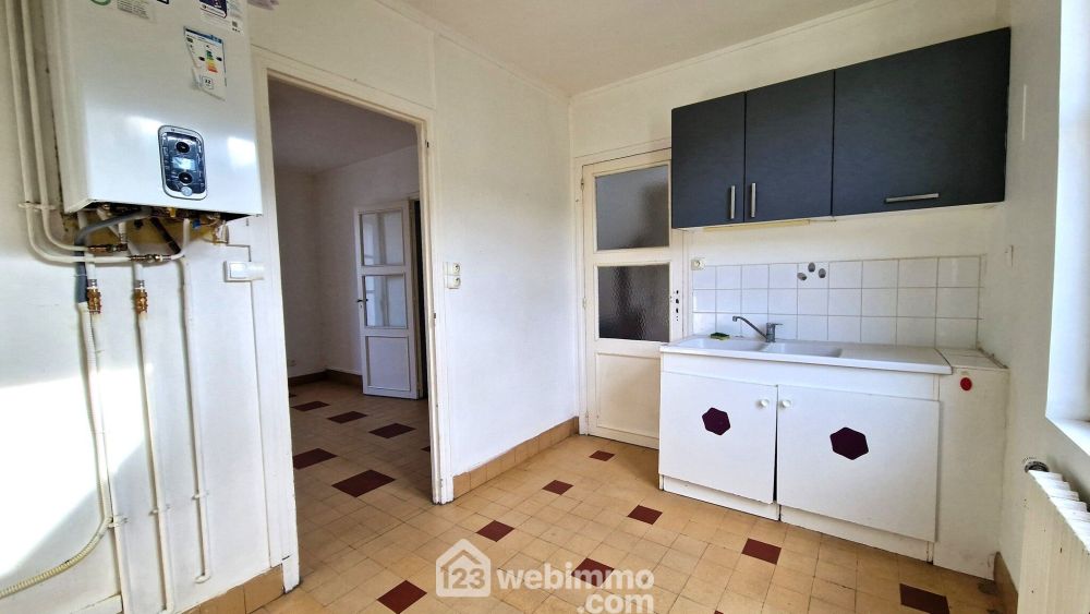 Photo 7 - Laon 02000 à Laon