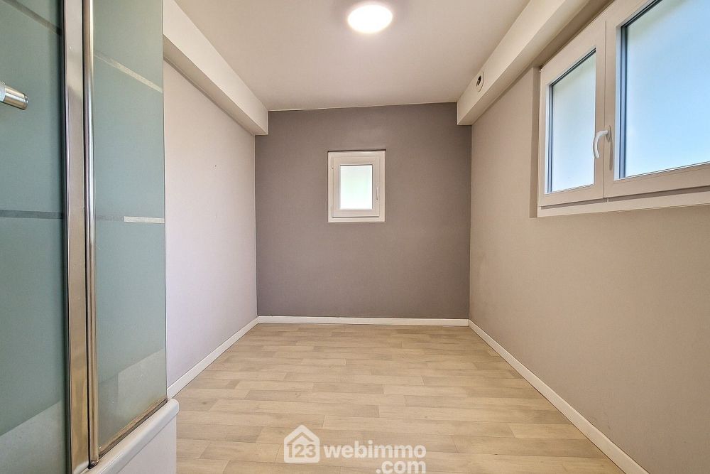 Photo 8 - Laon 02000 à Laon