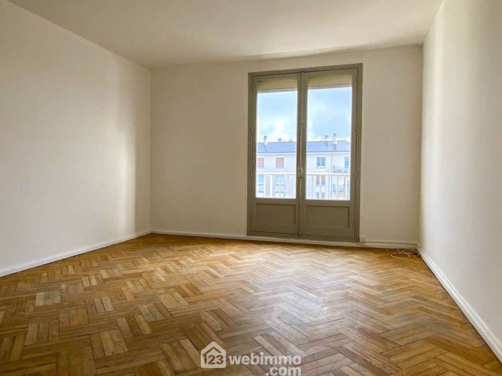 Photo 3 - Cholet 49300 à Cholet