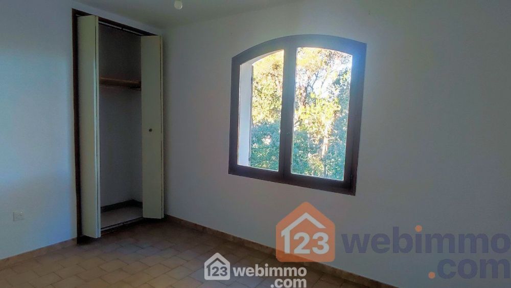 Photo 9 - Vernègues 13116 à Vernègues