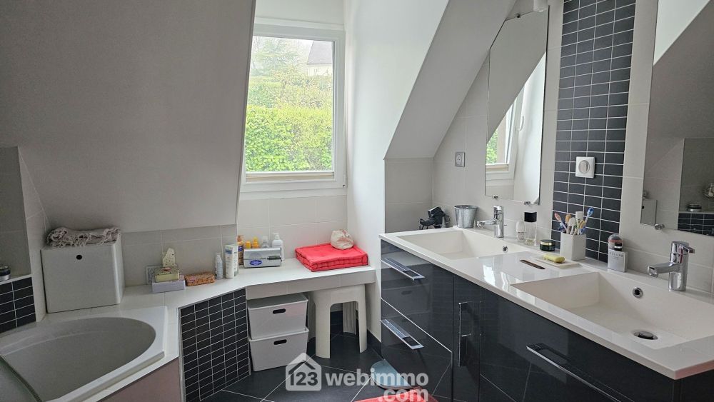 Photo 18 - Saint-Sauveur-sur-École 77930 à Saint-Sauveur-sur-École