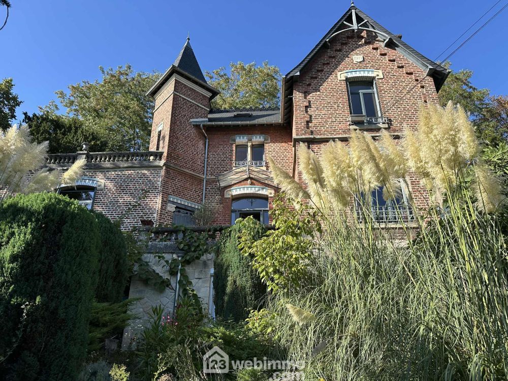 Photo 2 - Laon 02000 à Laon