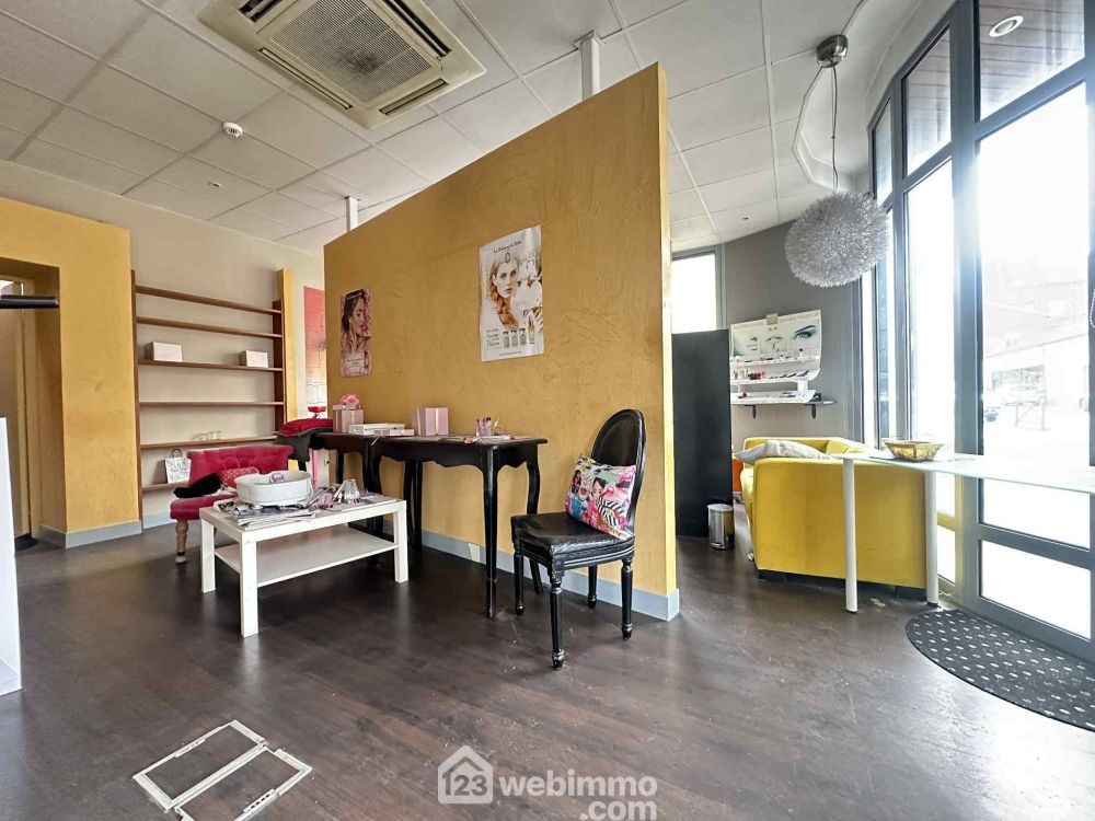 Photo 2 - Laon 02000 à Laon