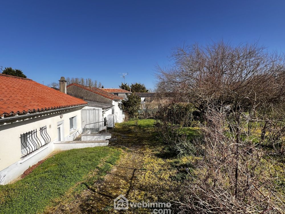 Photo 23 - Saint-Loup-Lamairé 79600 à Saint-Loup-Lamairé