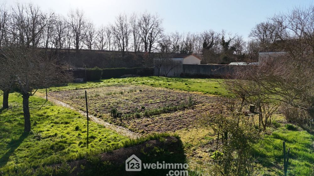 Photo 26 - Saint-Loup-Lamairé 79600 à Saint-Loup-Lamairé