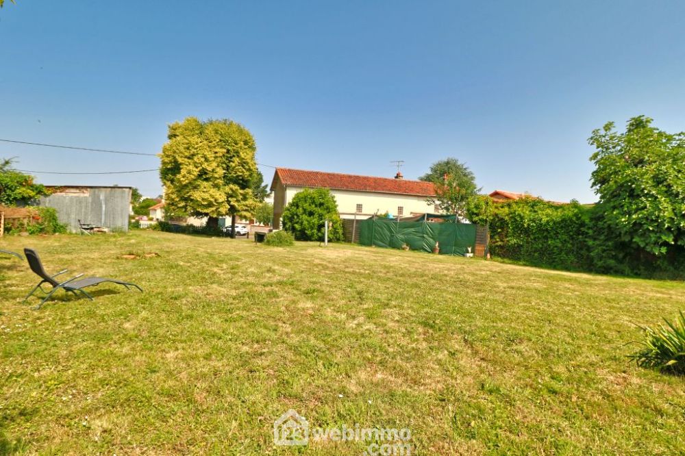 Photo 1 - Civray 86400 à Civray