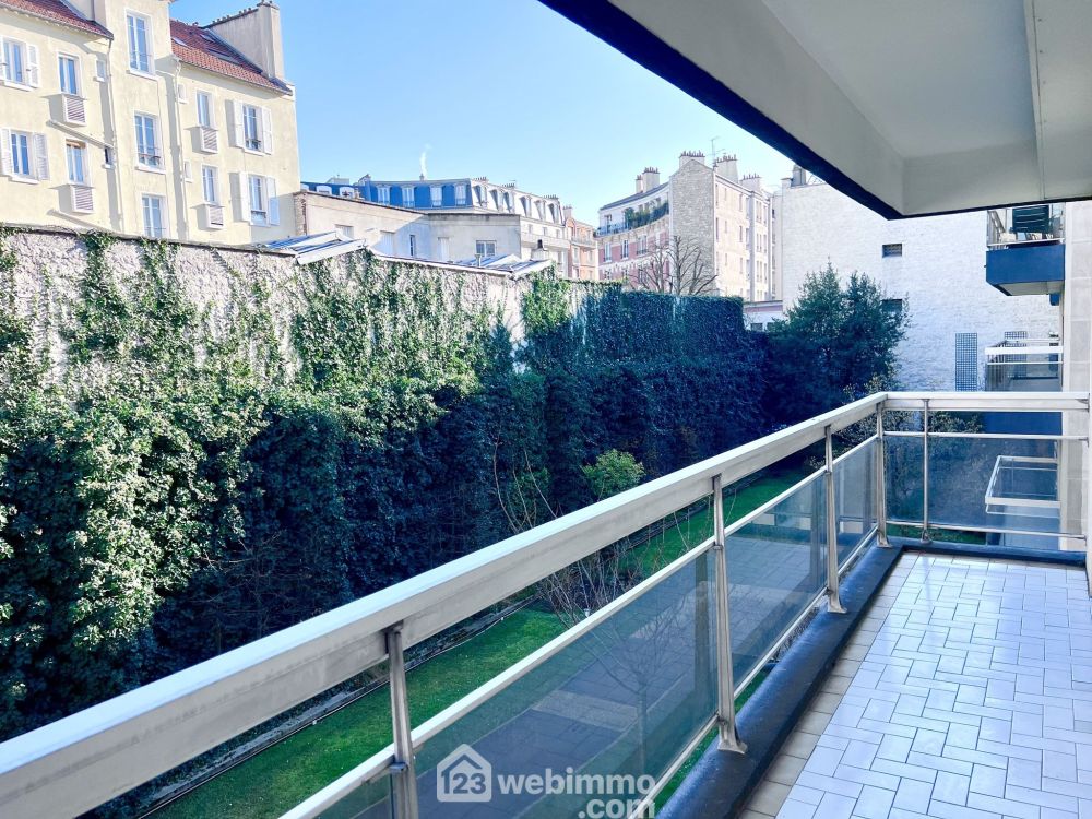 Photo 2 - Montrouge 92120 à Montrouge