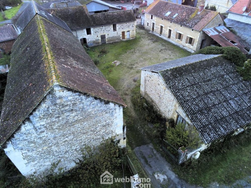 Photo 3 - Luzé 37120 à Luzé