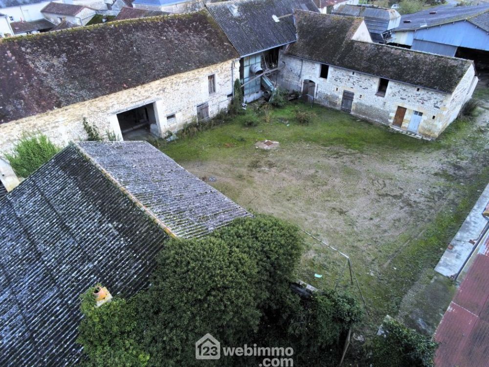 Photo 26 - Luzé 37120 à Luzé