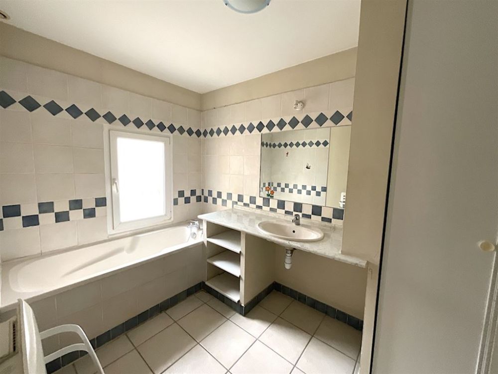 Photo 3 - Comps 30300 à Comps