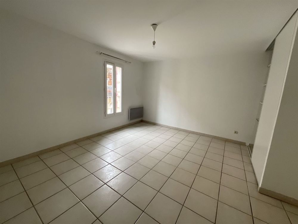 Photo 4 - Comps 30300 à Comps