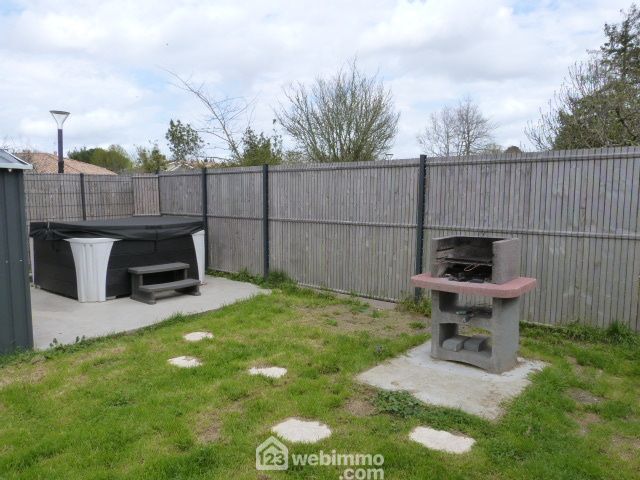 Photo 10 - Saint-Médard-en-Jalles 33160 à Saint-Médard-en-Jalles