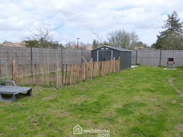 Photo 9 - Saint-Médard-en-Jalles 33160 à Saint-Médard-en-Jalles