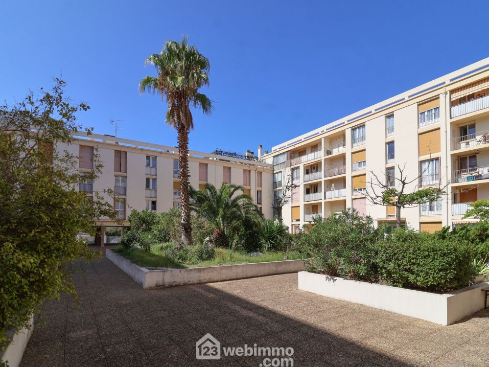 Photo 15 - Marseille 13010 à Marseille