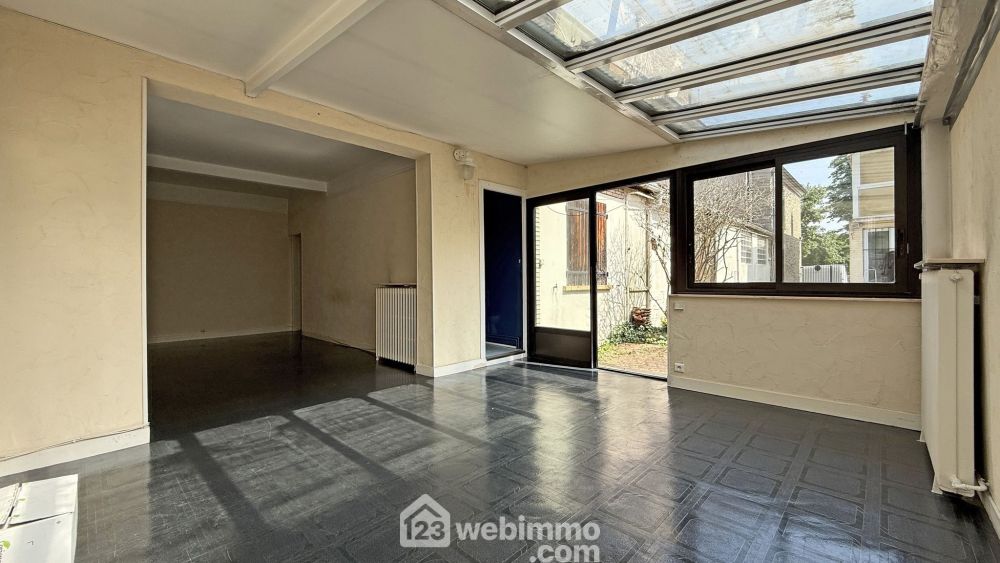 Photo 2 - Saint-Maur-des-Fossés 94100 à Saint-Maur-des-Fossés