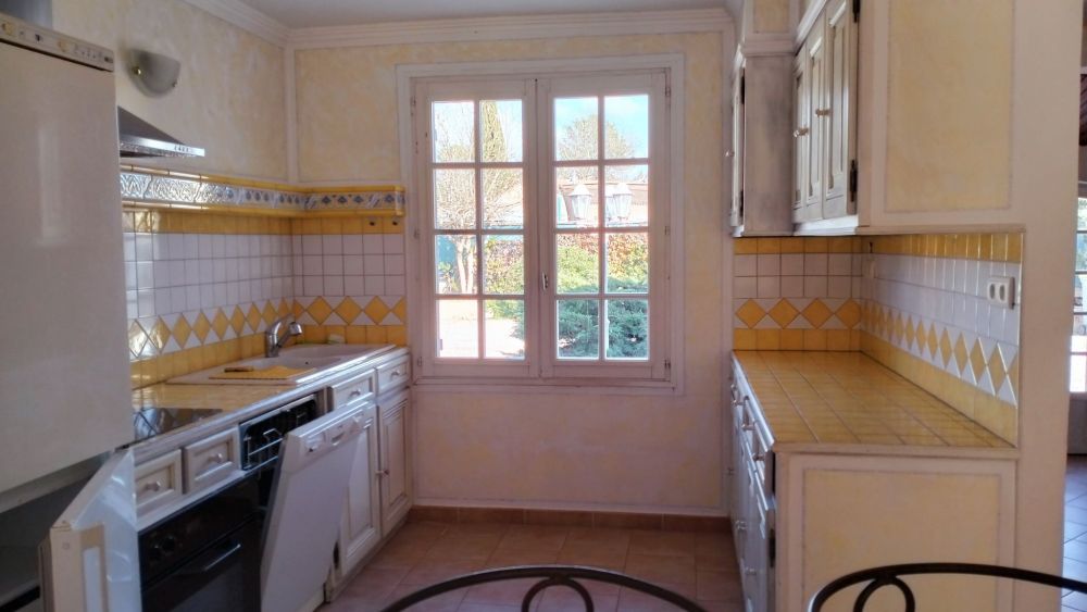 Photo 2 - Le Luc 83340 à Le Luc