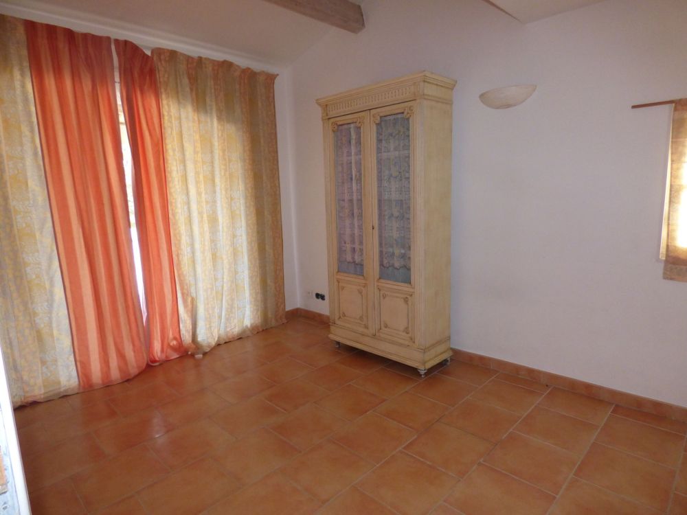 Photo 44 - Le Luc 83340 à Le Luc