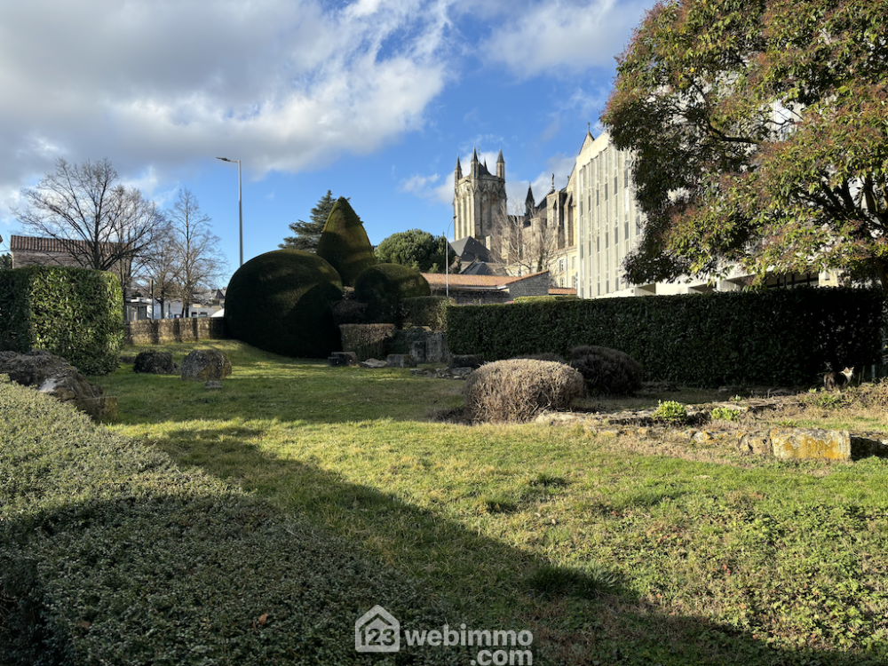 Photo 1 - Poitiers 86000 à Poitiers