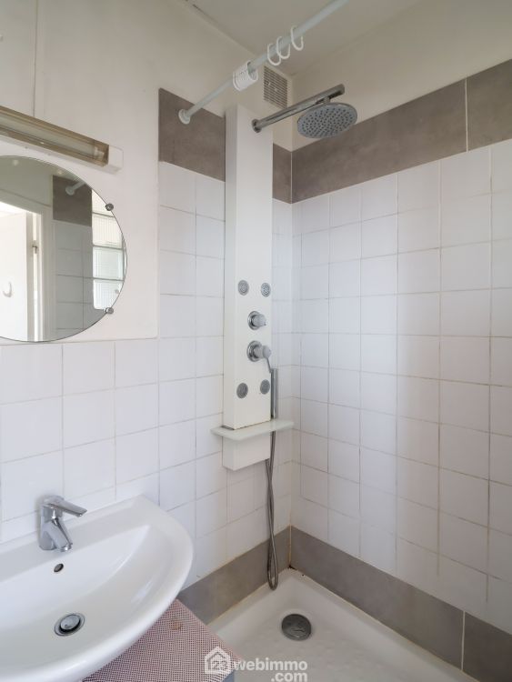 Photo 10 - Marseille 13008 à Marseille