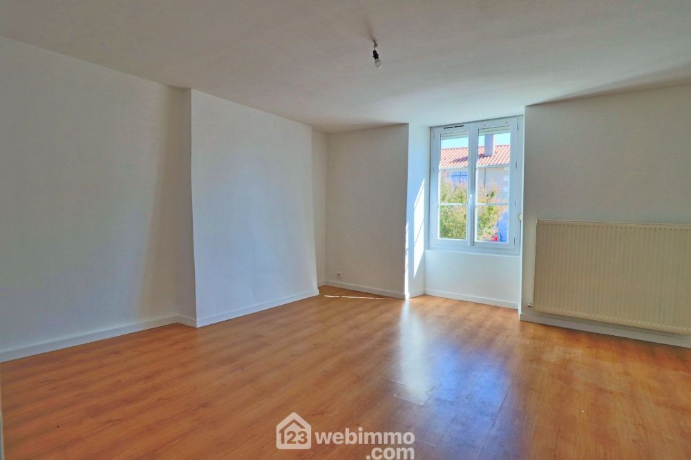 Photo 17 - Coulombiers 86600 à Coulombiers